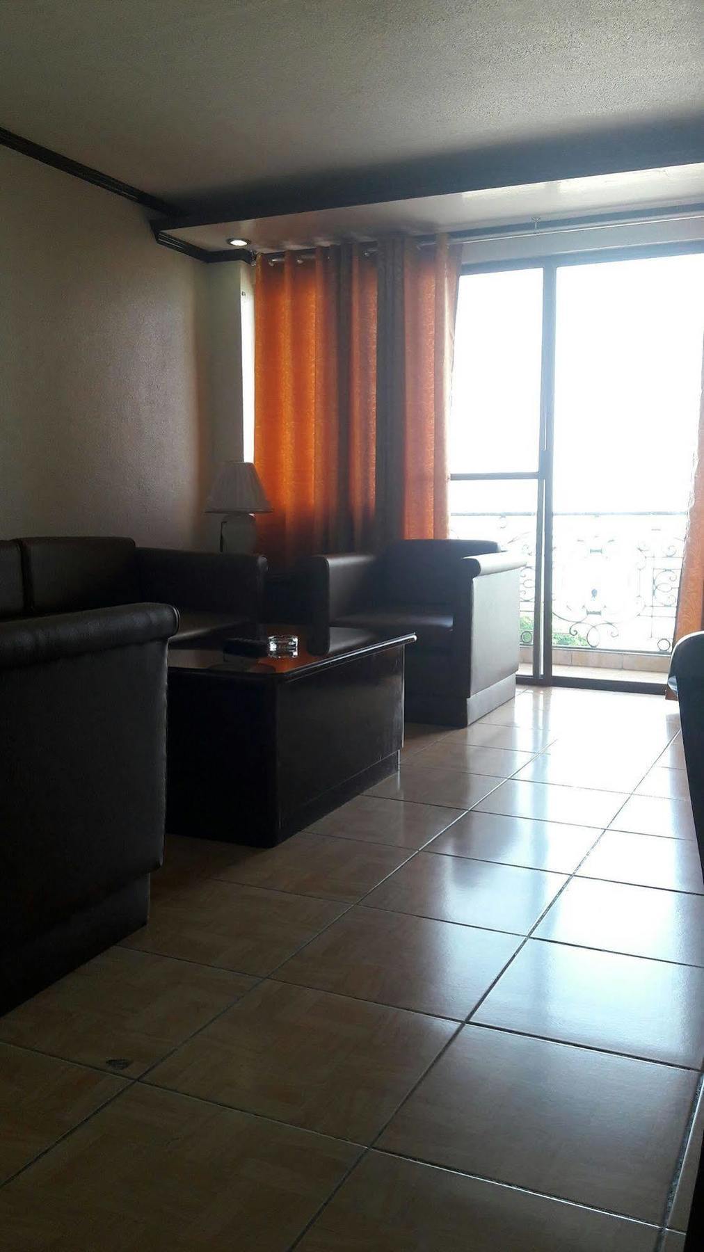 Don Felipe Hotel Ormoc Ngoại thất bức ảnh